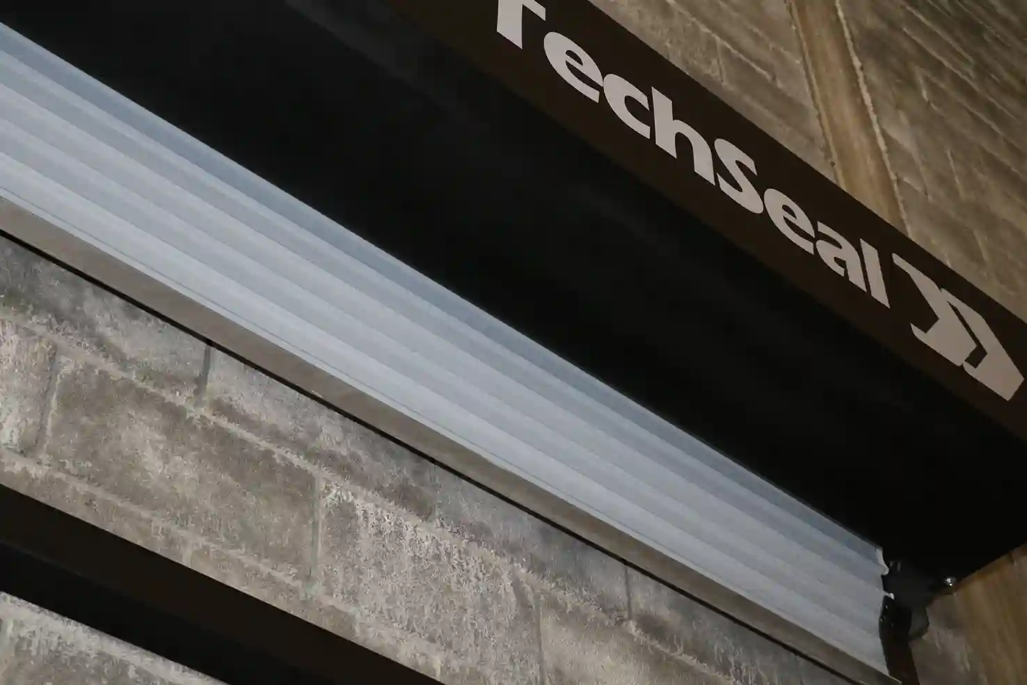 Cortina Techseal Alpha en uso industrial